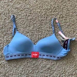 PINK Wear Everywhere Wireless Lightly Lined Bra